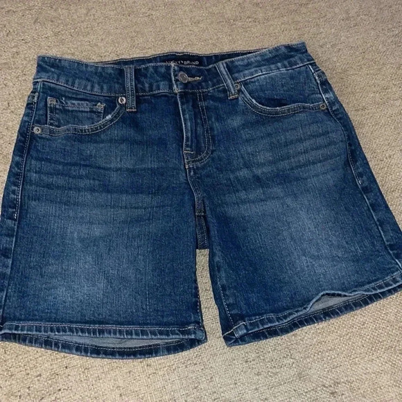Lucky Brand denim shorts - size 0 - H - Picture 5 of 5
